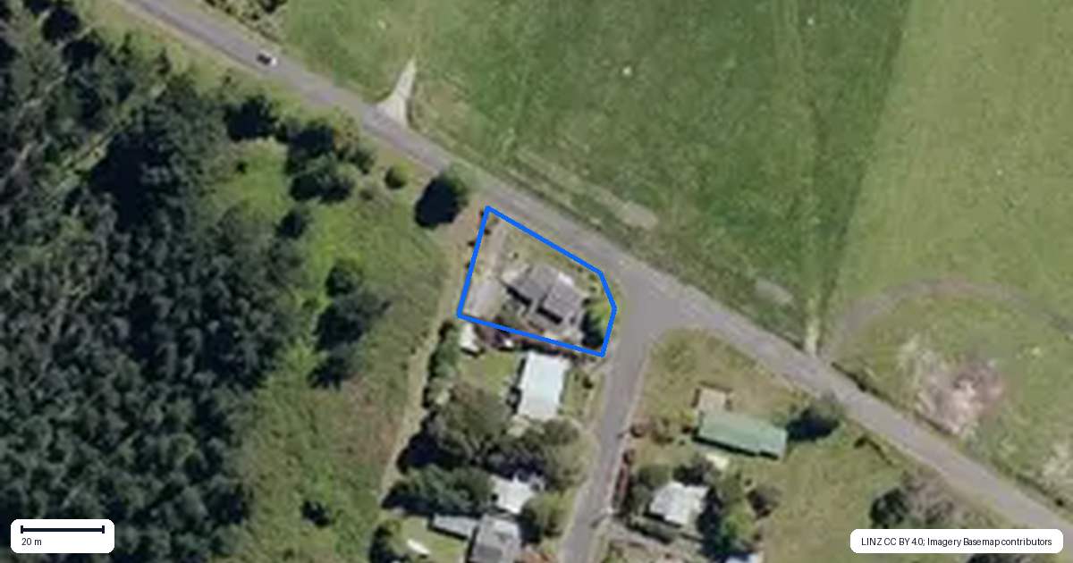 Property context map for 2 Te Herekiekie Street, Turangi