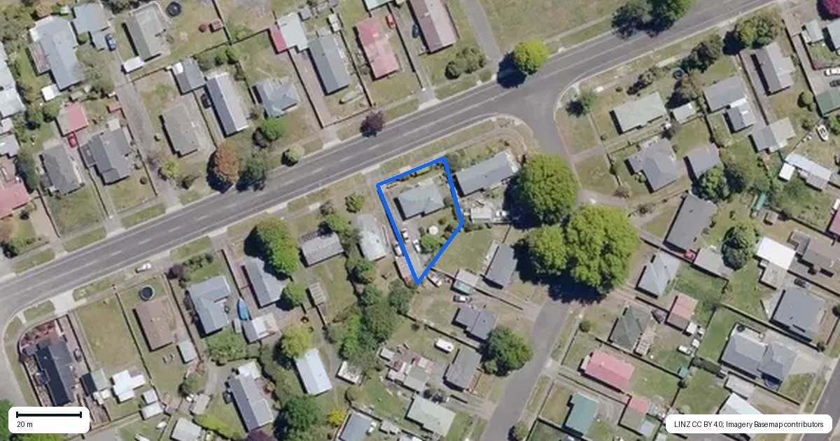 Property context map for 146 Te Rangitautahanga Road, Turangi