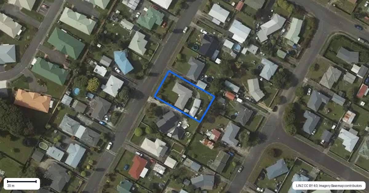 Property context map for 19 Balmoral Street, Levin