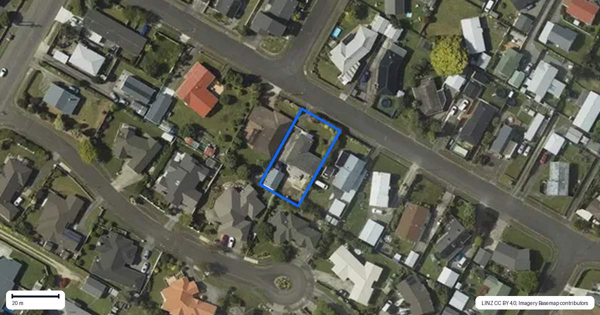 Property context map for 10 Martin Harvey Street, Levin