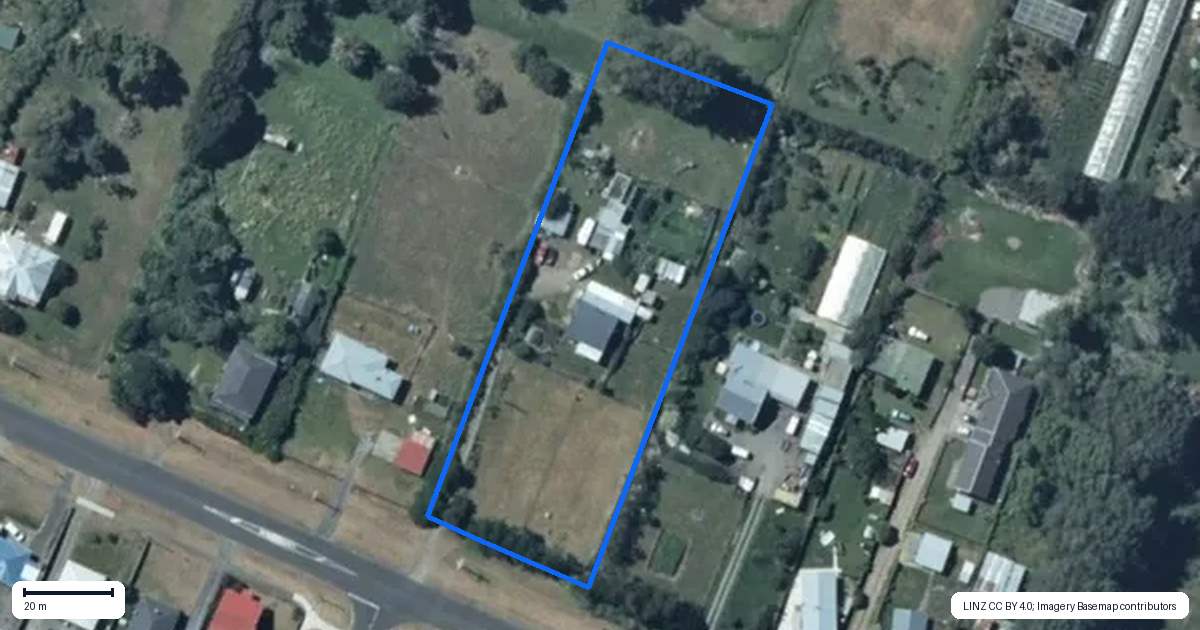Property context map for 67 Avenue Road, Foxton