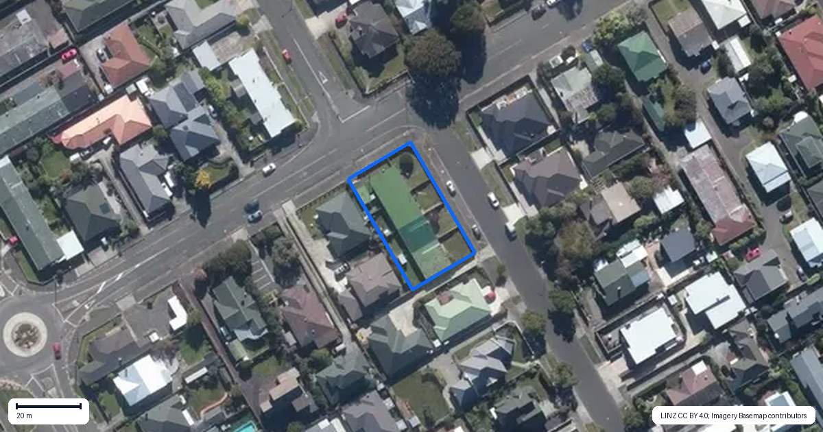 Property context map for 2B Martin Street, Palmerston North