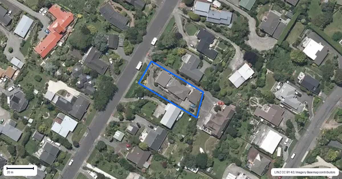 Property context map for 103 Winara Avenue, Waikanae