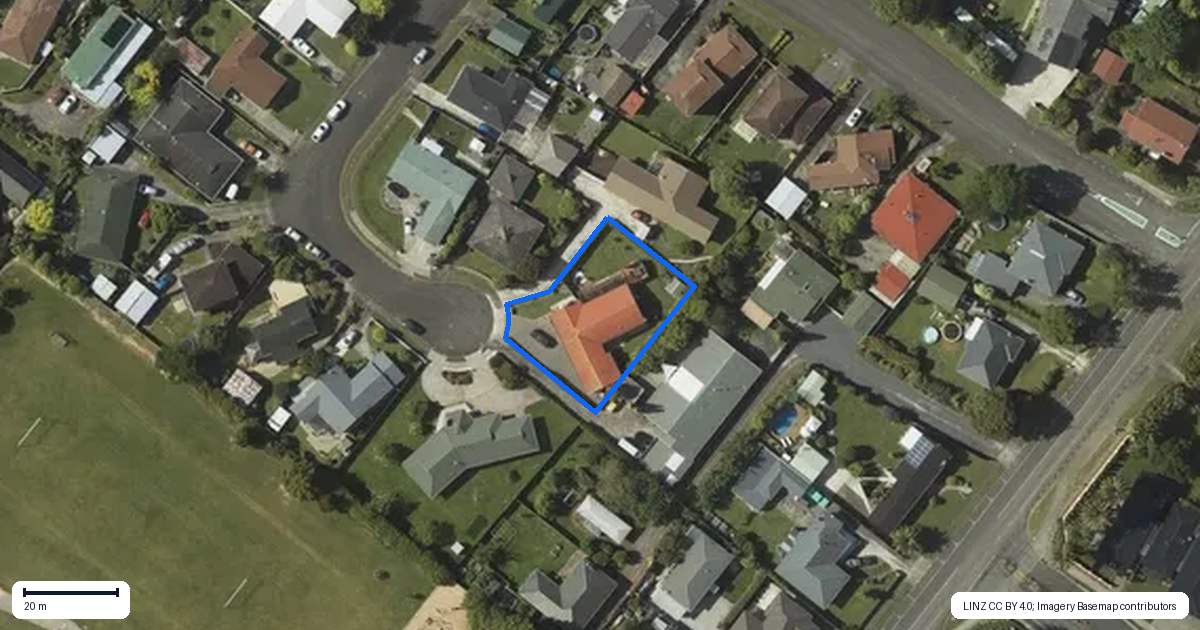 Property context map for 12 Te Kama Street, Levin