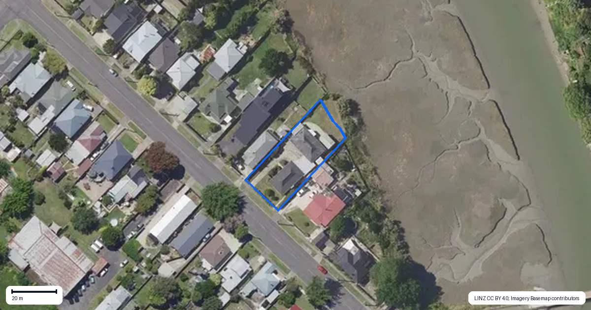 Property context map for 277 Aberdeen Road, Gisborne