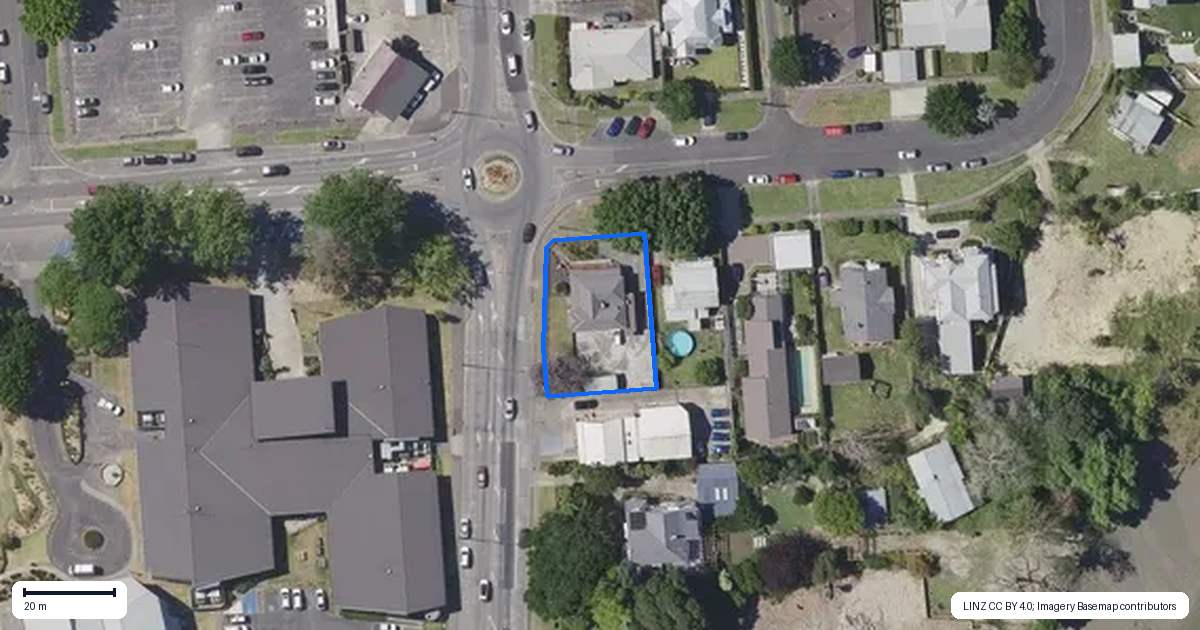 Property context map for 11 Ormond Road, Whataupoko, Gisborne