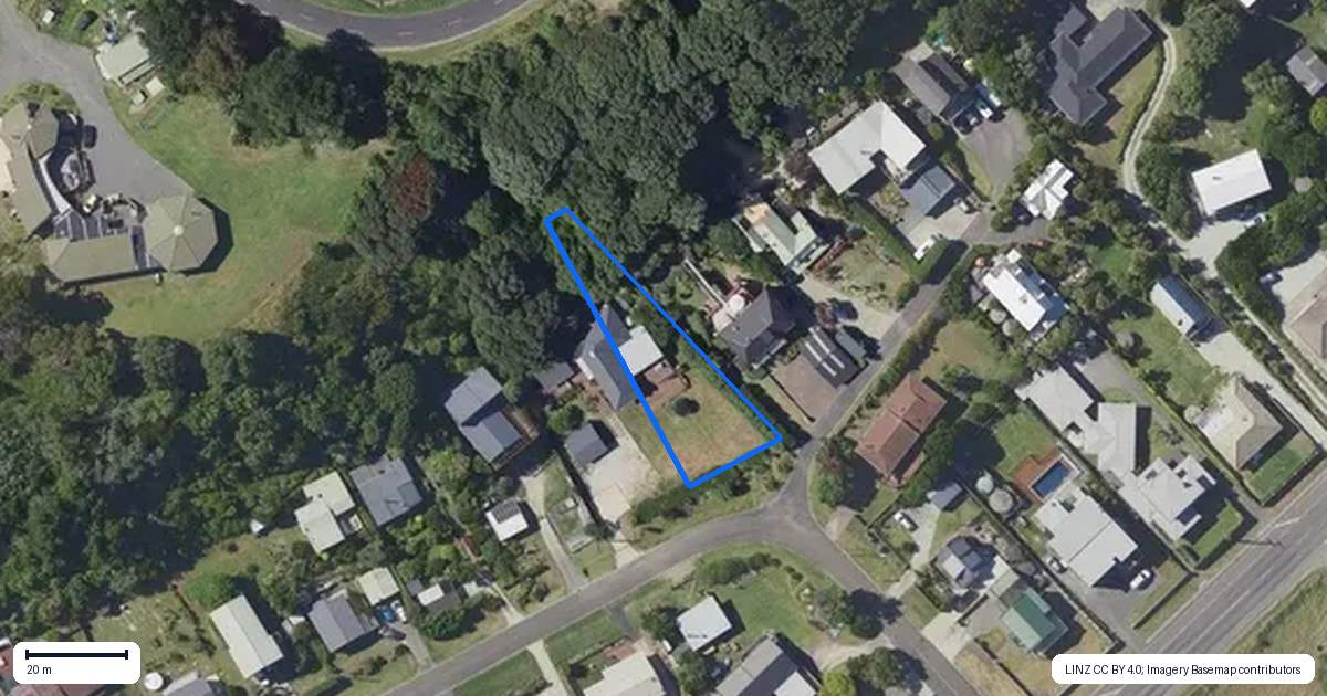 Property context map for 60 Douglas Street, Okitu, Gisborne