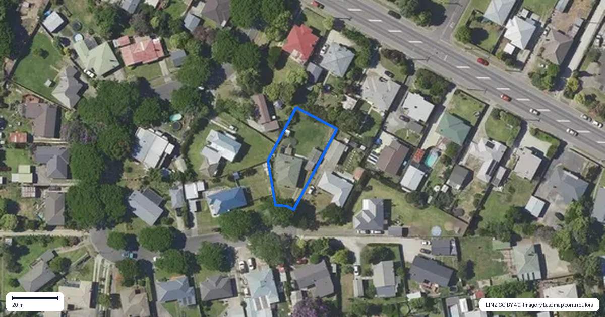 Property context map for 12 Ropata Street, Kaiti, Gisborne