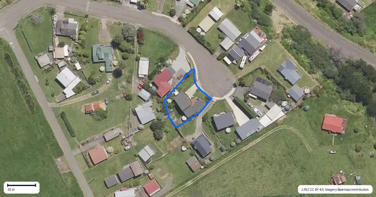 Property context map for 42 Otutehapari Road, Waihau Bay, Te Kaha