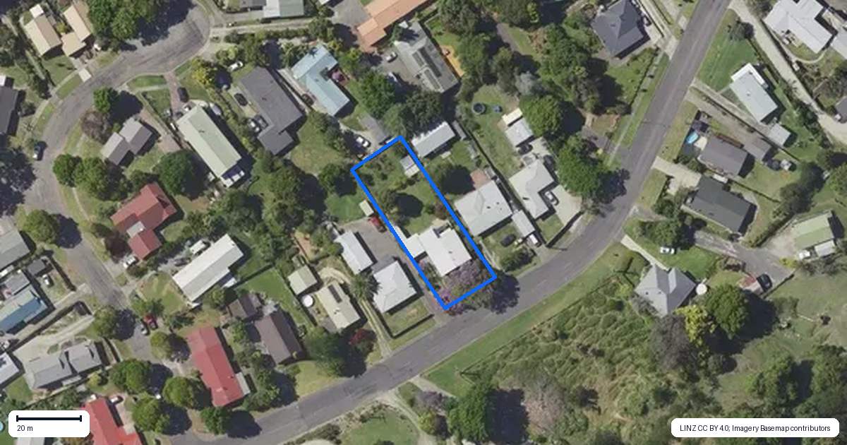 Property context map for 40 Darwin Road, Outer Kaiti, Gisborne