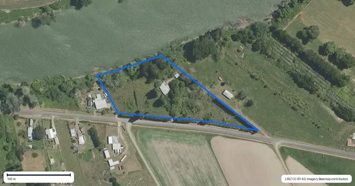 Property context map for 92 Ruataniwha Road, Wairoa