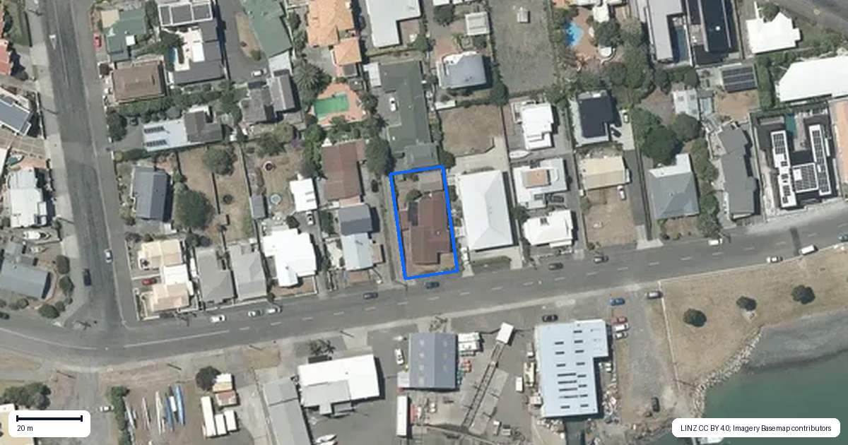 Property context map for 10 Meeanee Quay, Westshore, Napier