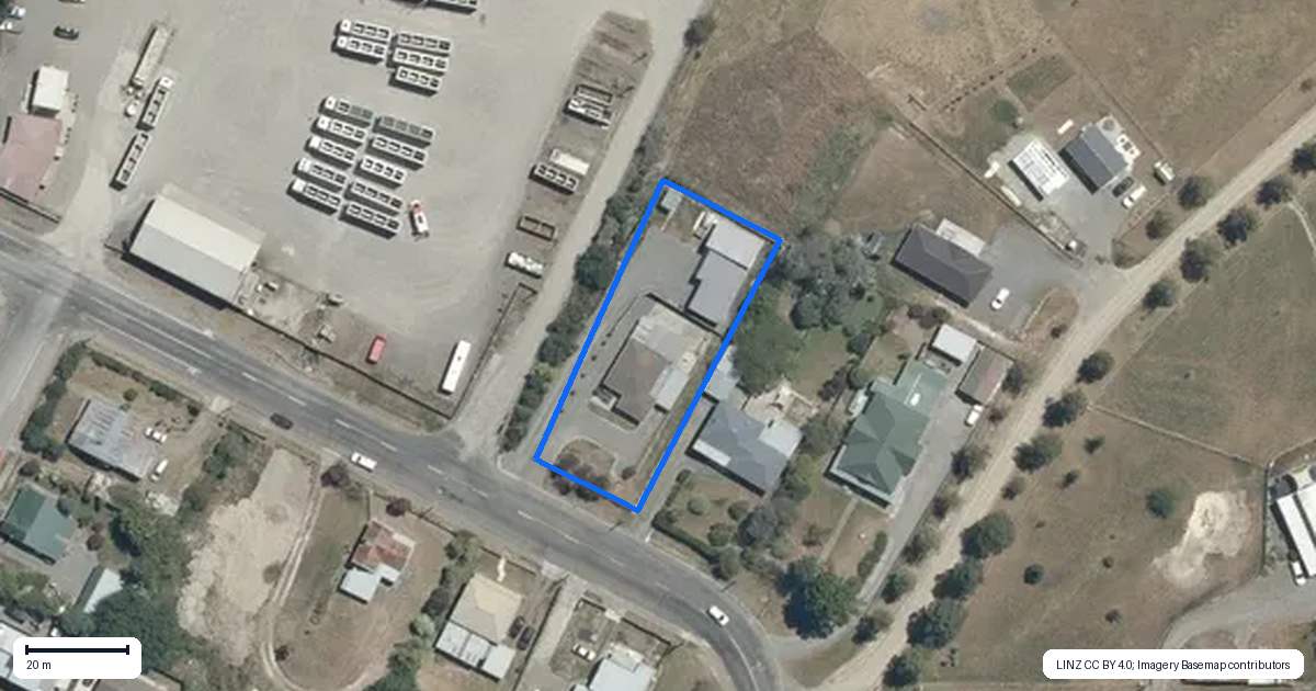 Property context map for 12 Tamumu Road, Waipawa