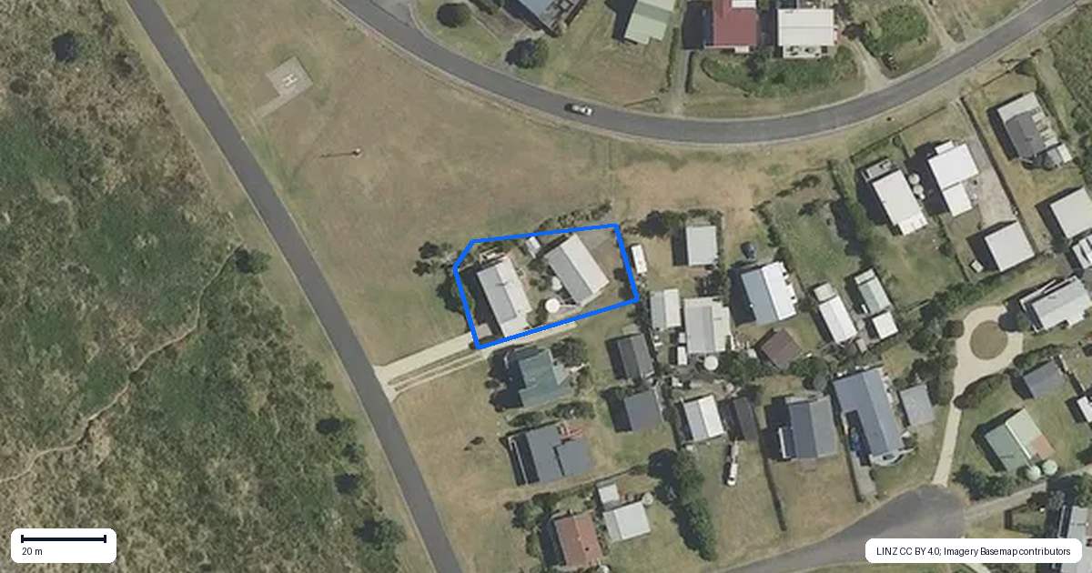 Property context map for 1 Moana Drive, Mahia
