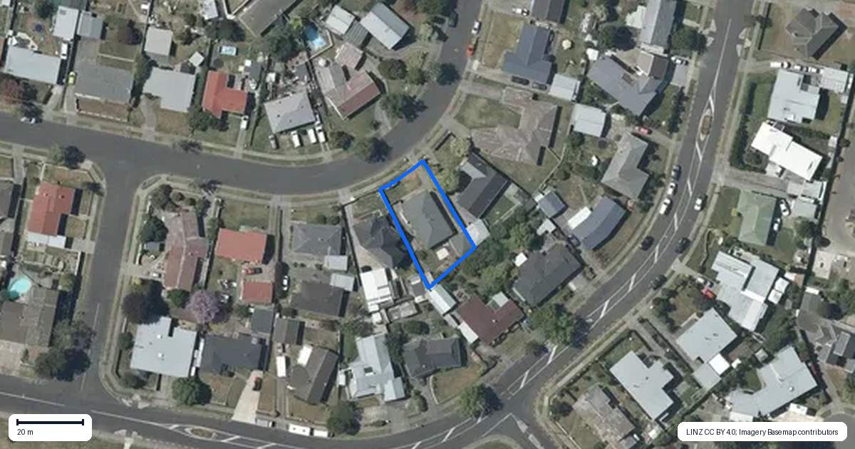 Property context map for 15 Robinson Crescent, Tamatea, Napier