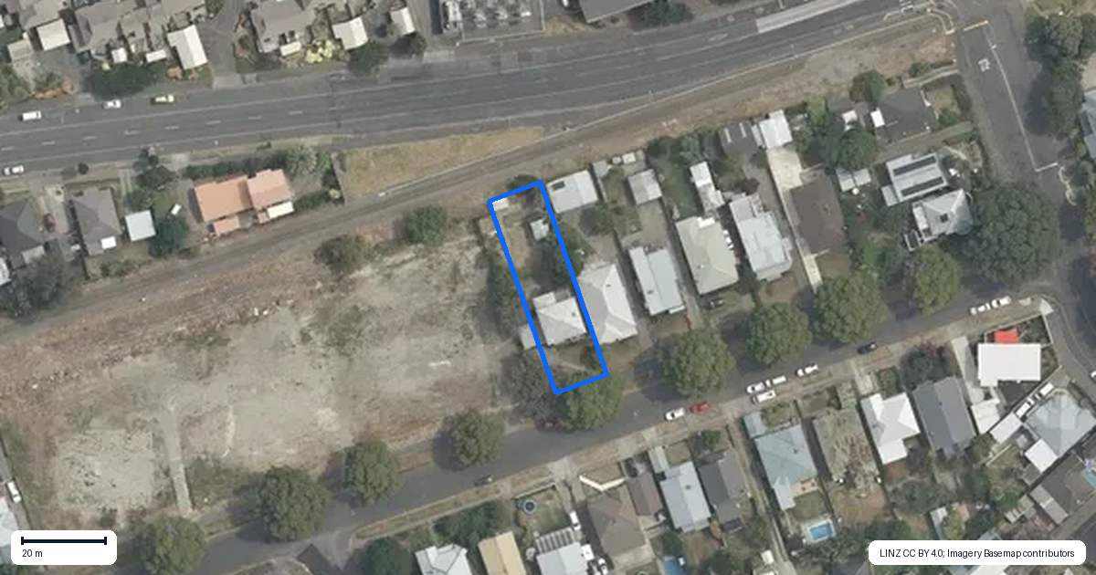 Property context map for 14 Carnell Street, Napier South, Napier