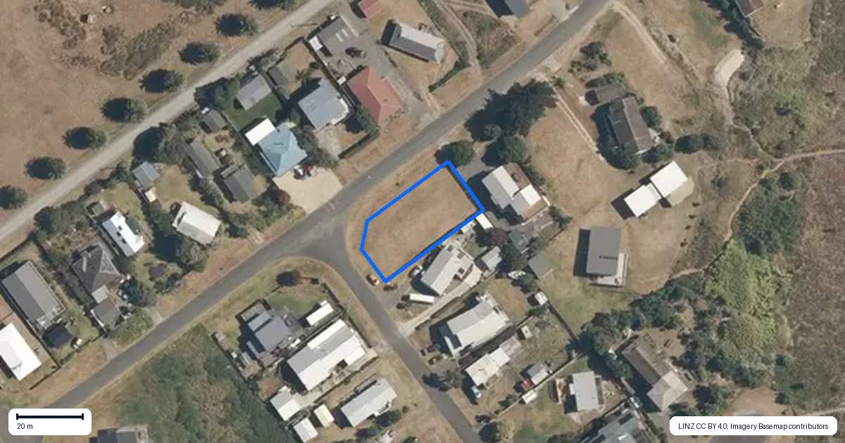 Property context map for 10 Te Paerahi Road, Porangahau