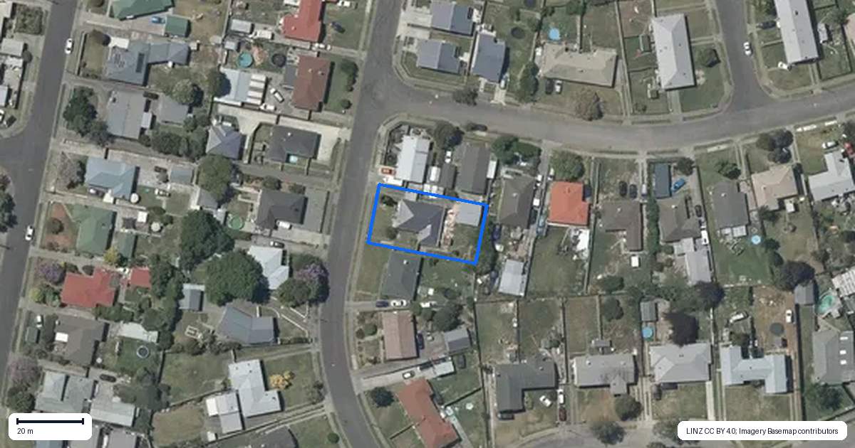 Property context map for 30 Neal Crescent, Onekawa, Napier