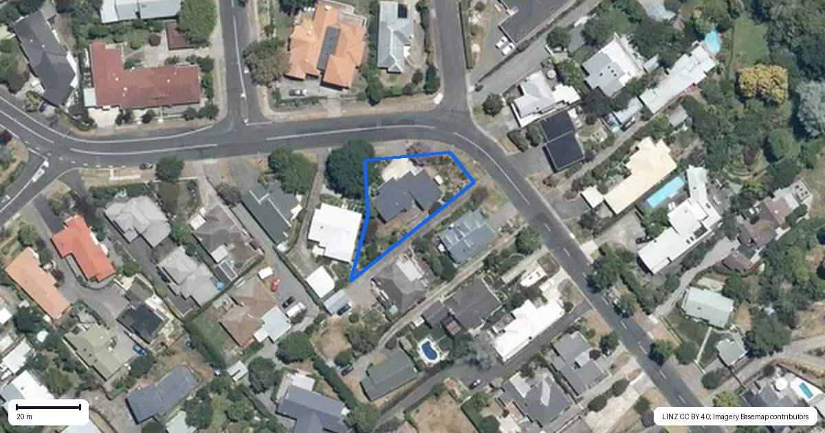 Property context map for 18 McHardy Street, Havelock North