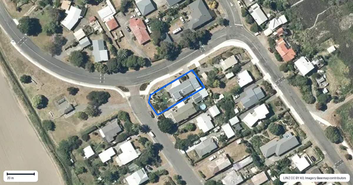 Property context map for 72 Beach Road, Haumoana
