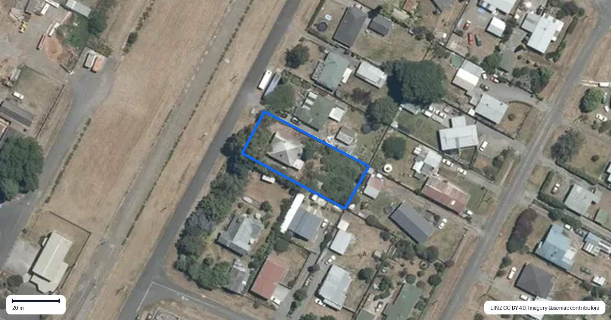 Property context map for 10 Williams Street, Otane