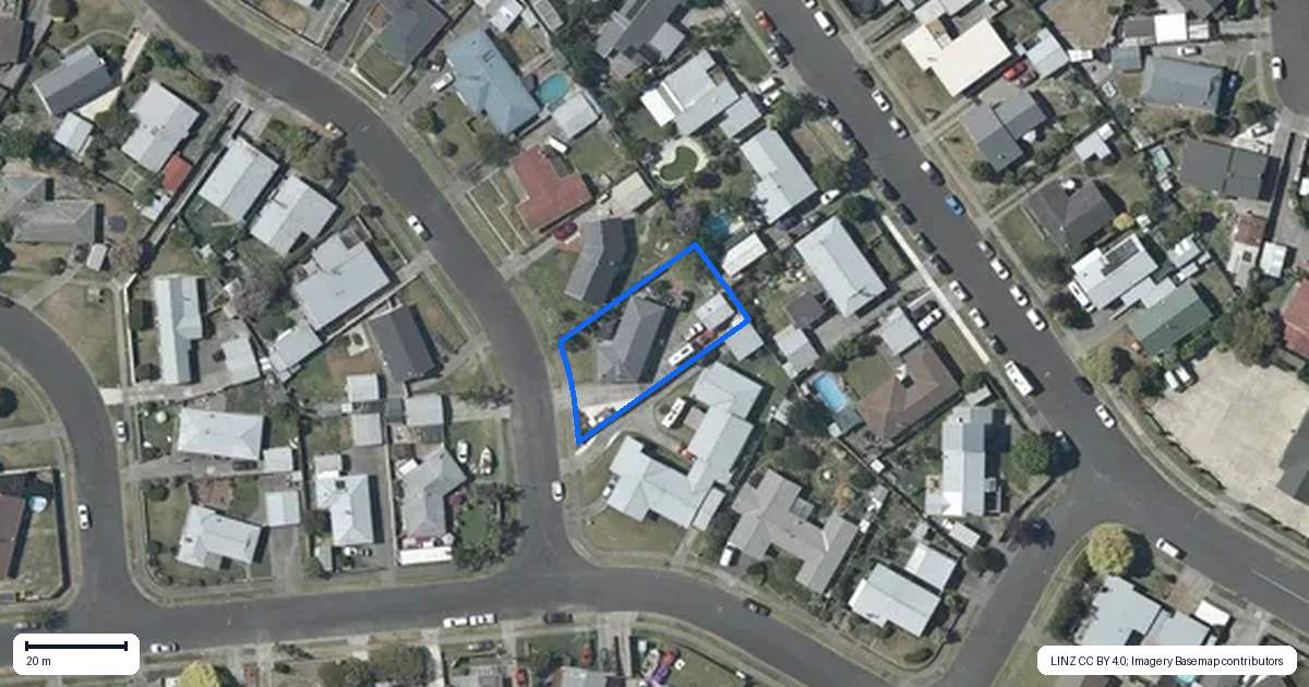 Property context map for 4 Selkirk Street, Tamatea, Napier