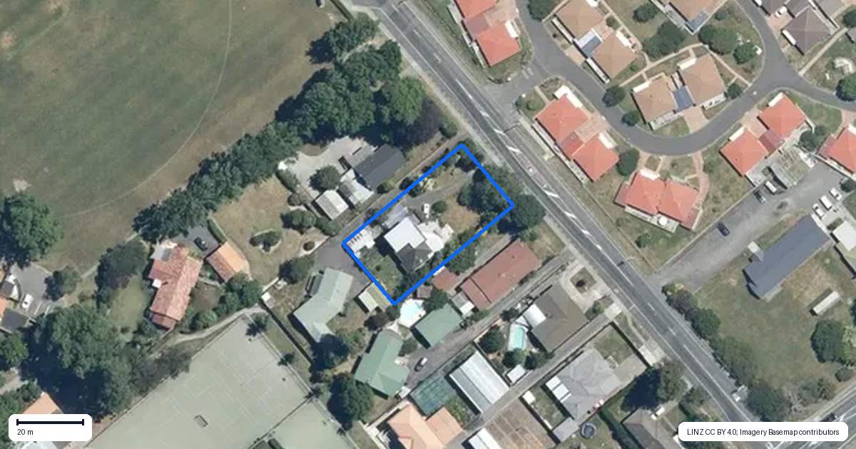 Property context map for 112 Lyndhurst Road, Frimley, Hastings