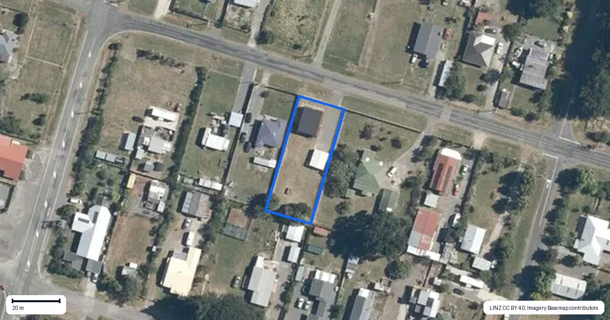 Property context map for 20 Dundas Street, Porangahau