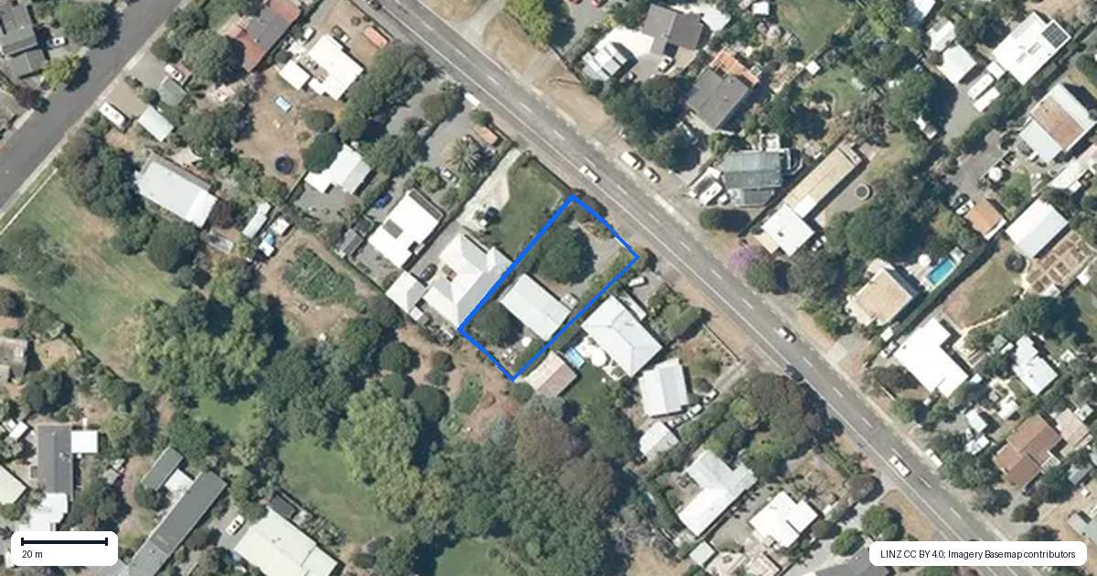 Property context map for 320 Clifton Road, Te Awanga