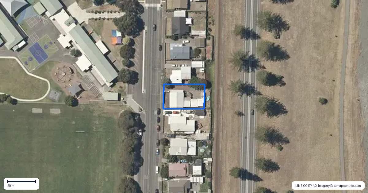 Property context map for 30 Te Awa Avenue, Te Awa, Napier