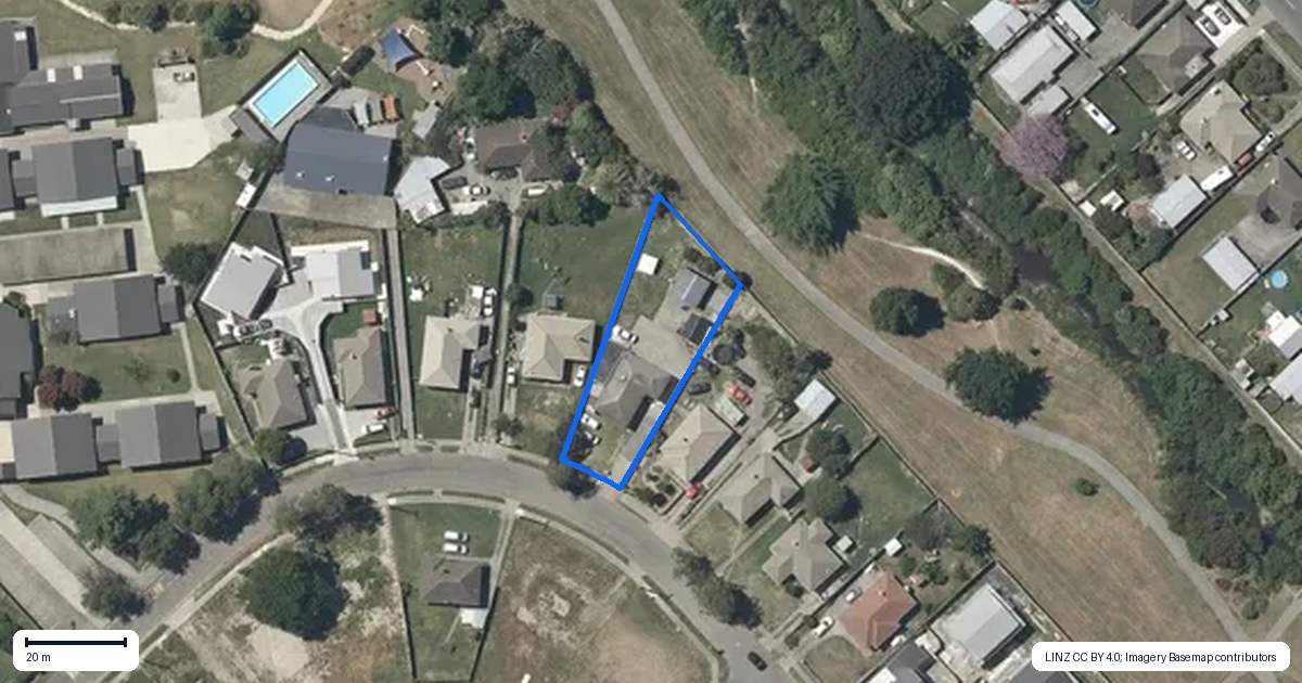 Property context map for 14 Lister Crescent, Maraenui, Napier