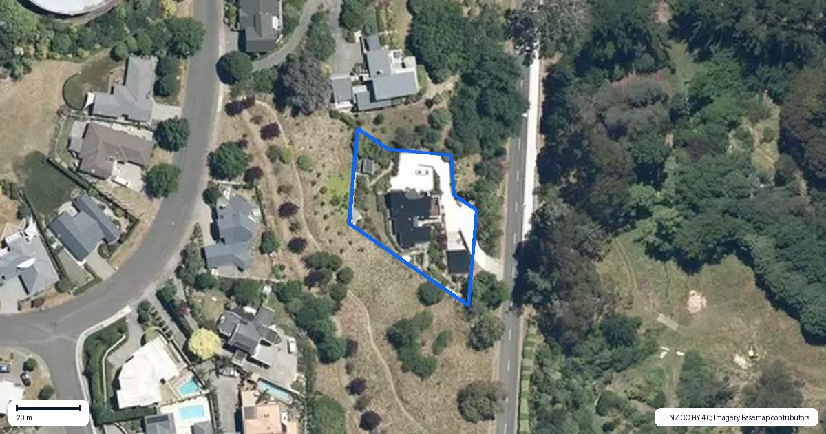 Property context map for 120 Tauroa Road, Havelock North