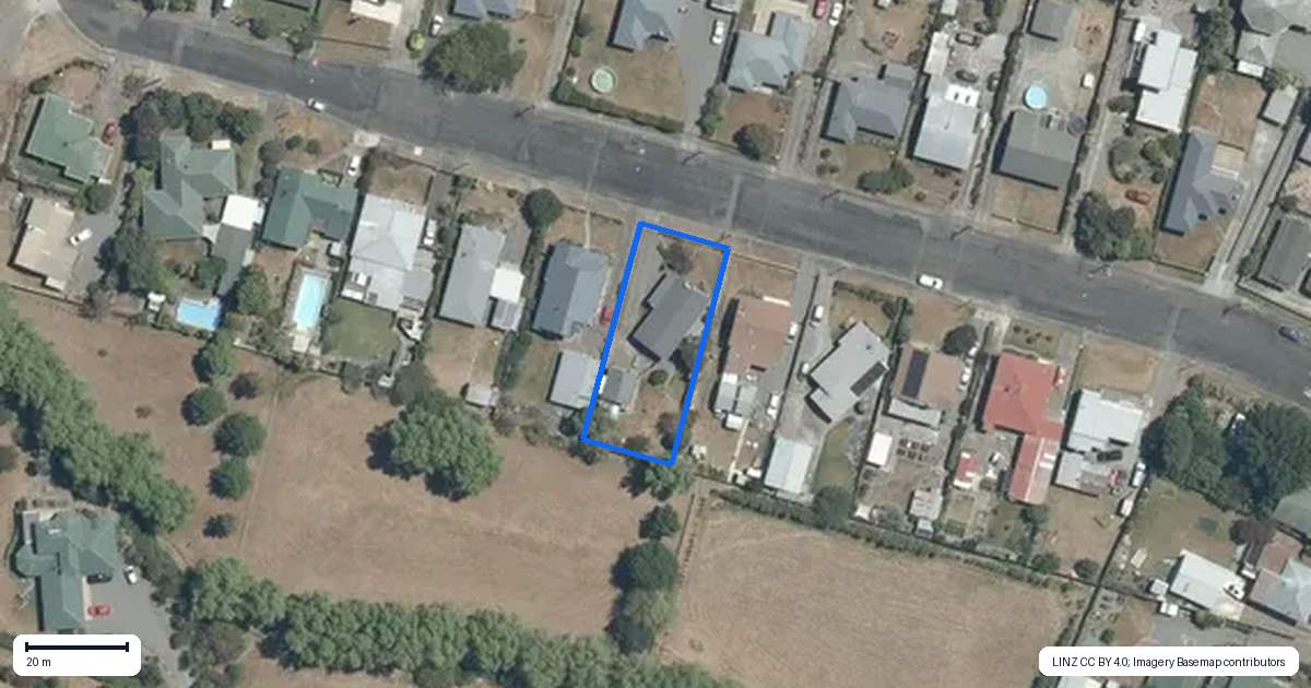Property context map for 11 Woburn Street, Waipukurau