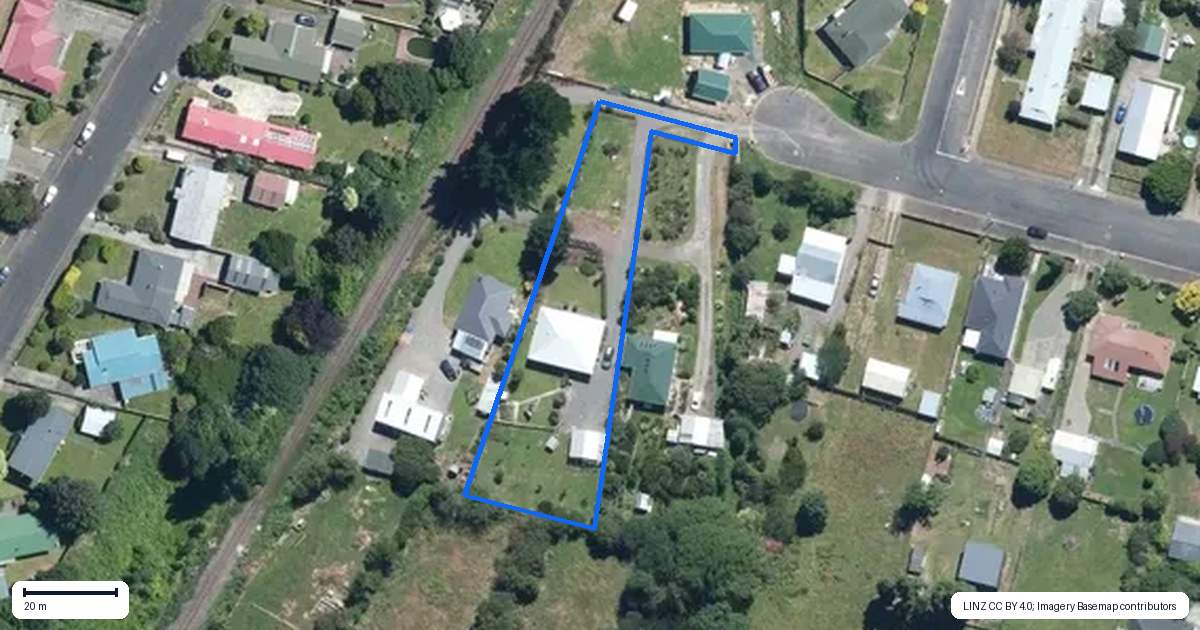 Property context map for 15 Mathew Street, Dannevirke