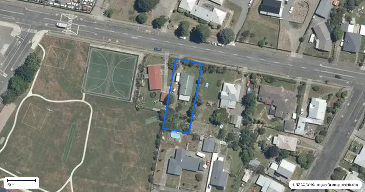 Property context map for 13 Victoria Street, Waipawa