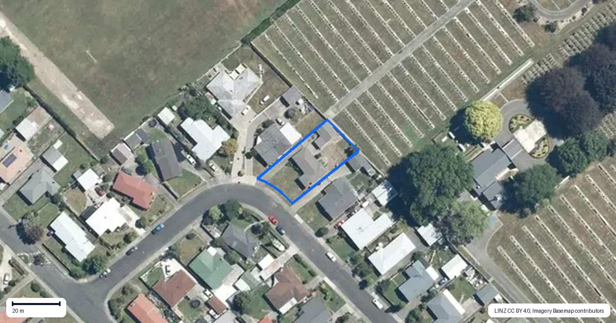 Property context map for 221 Sunnybank Crescent, Camberley, Hastings