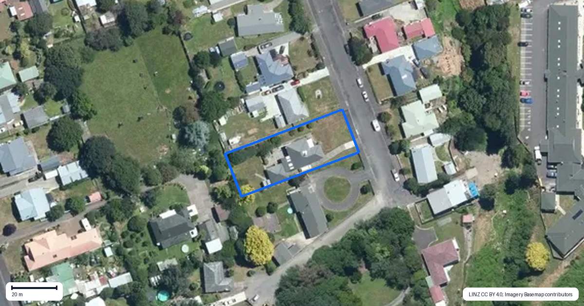 Property context map for 82 Gordon Street, Dannevirke
