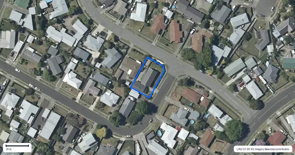 Property context map for 2 Liverpool Crescent, Tamatea, Napier