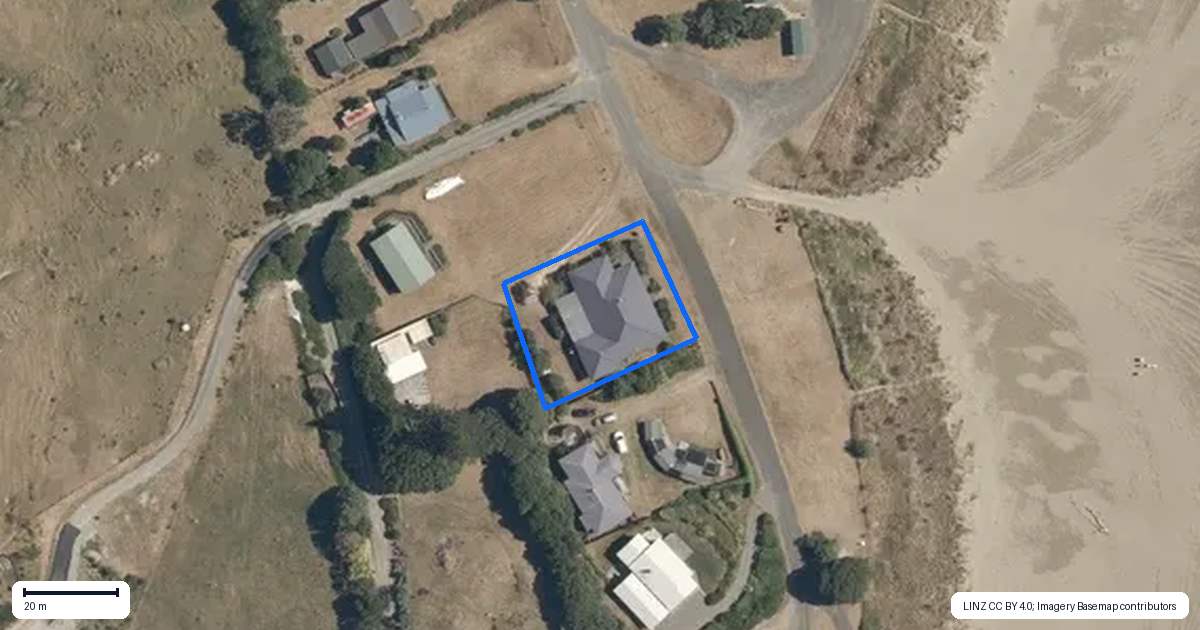 Property context map for 62 Beach Road, Porangahau