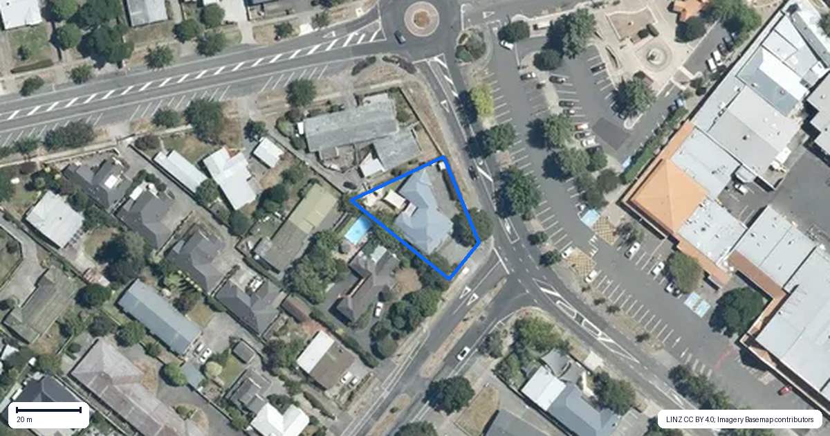 Property context map for 14 Middle Road, Havelock North