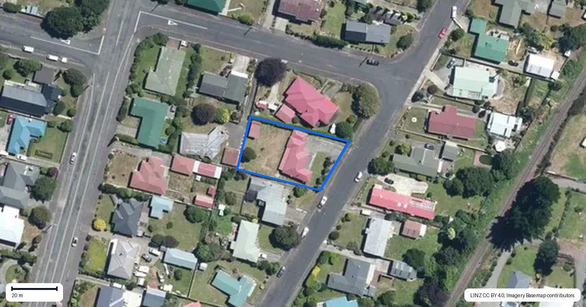 Property context map for 13 Ries Street, Dannevirke