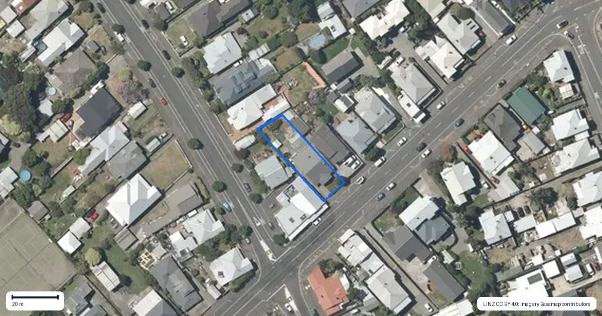 Property context map for 17 Latham Street, Napier South, Napier