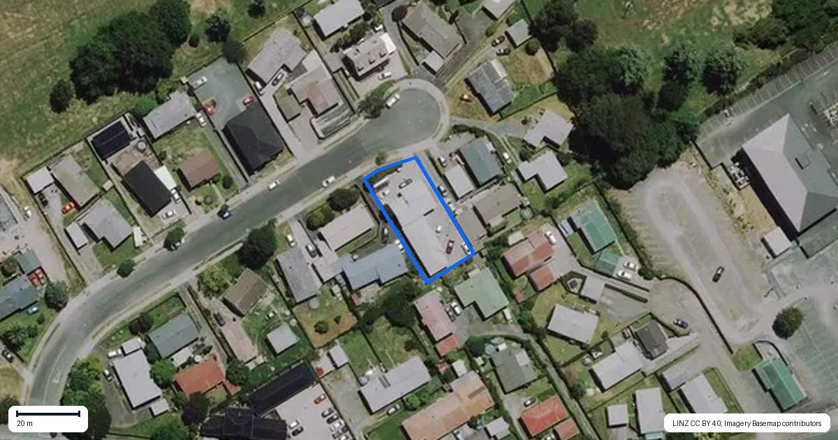 Property context map for 12 Crescent Court, Melville, Hamilton