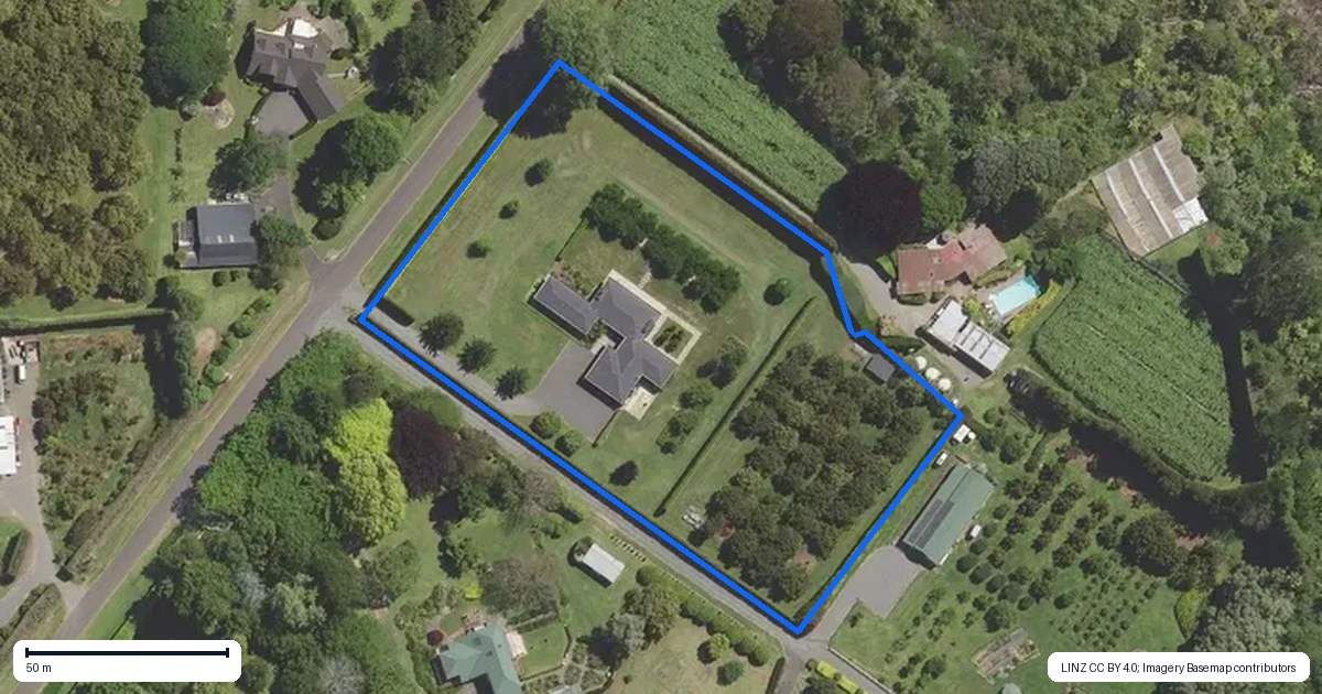 Property context map for 22 Waikaraka Drive West, Te Puna