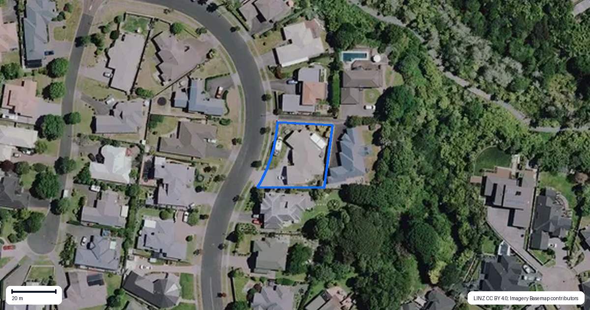 Property context map for 81 Keswick Crescent, Huntington, Hamilton