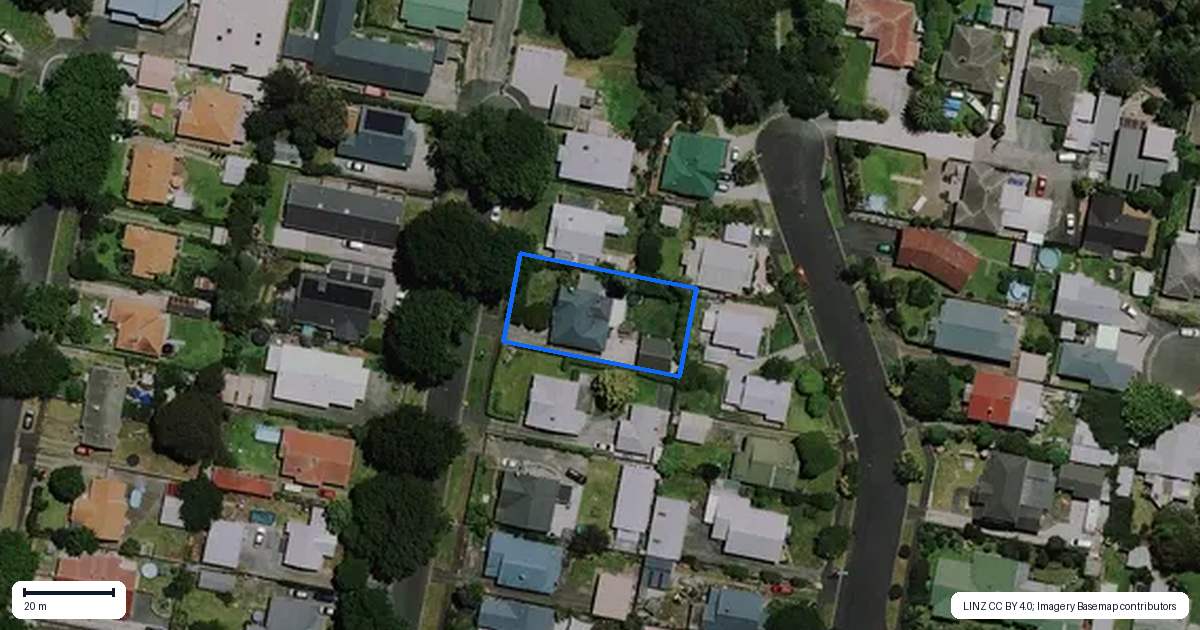 Property context map for 16 Parr Street, Frankton, Hamilton