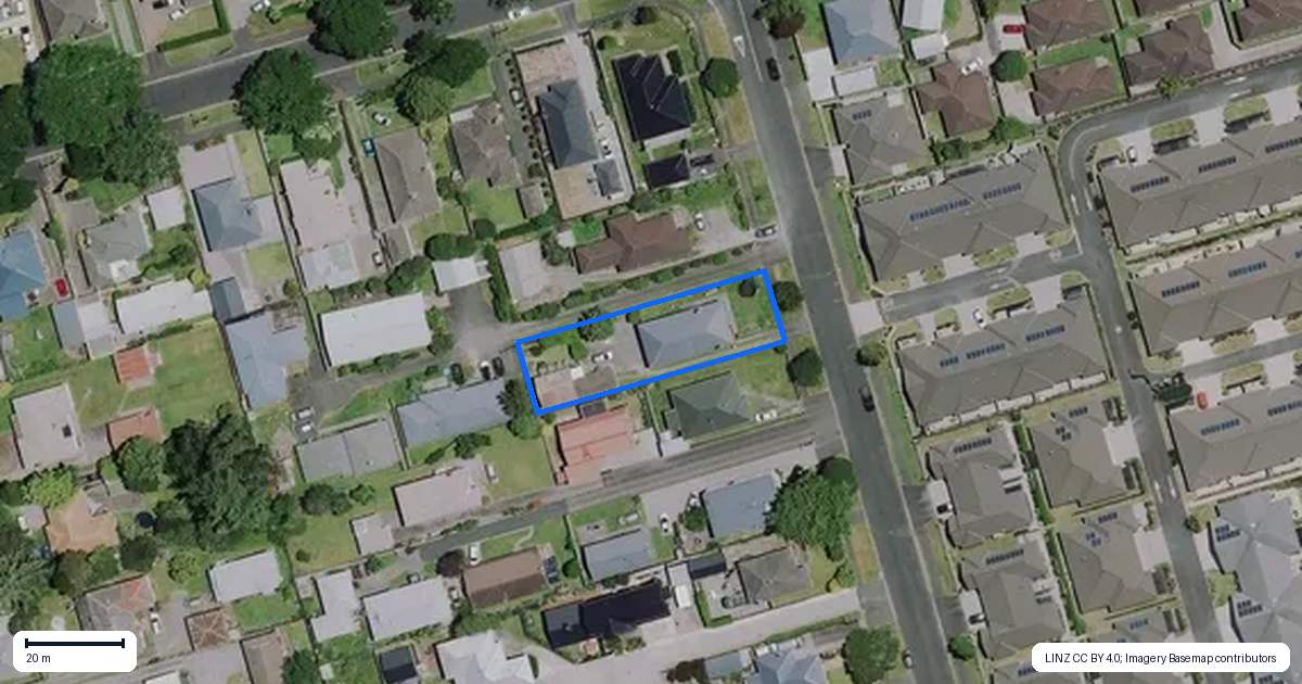Property context map for 33 Fox Street, Hamilton East, Hamilton
