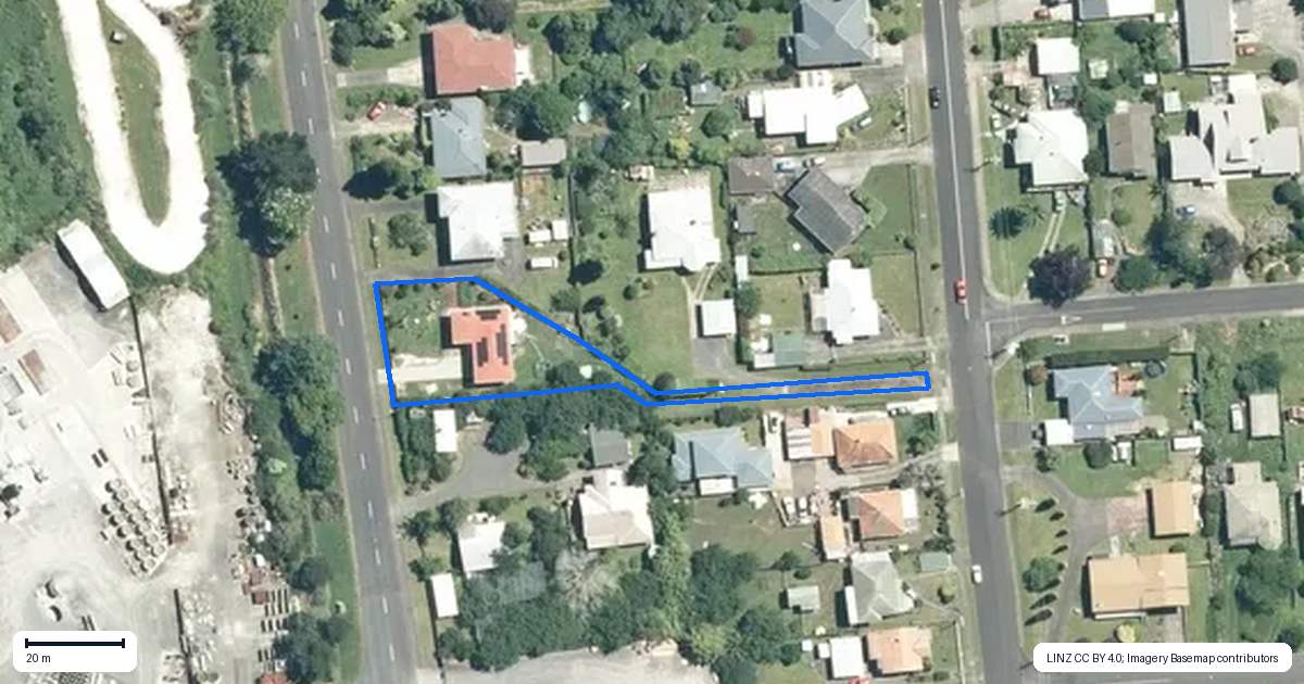 Property context map for 13 Taylor Avenue, Paeroa