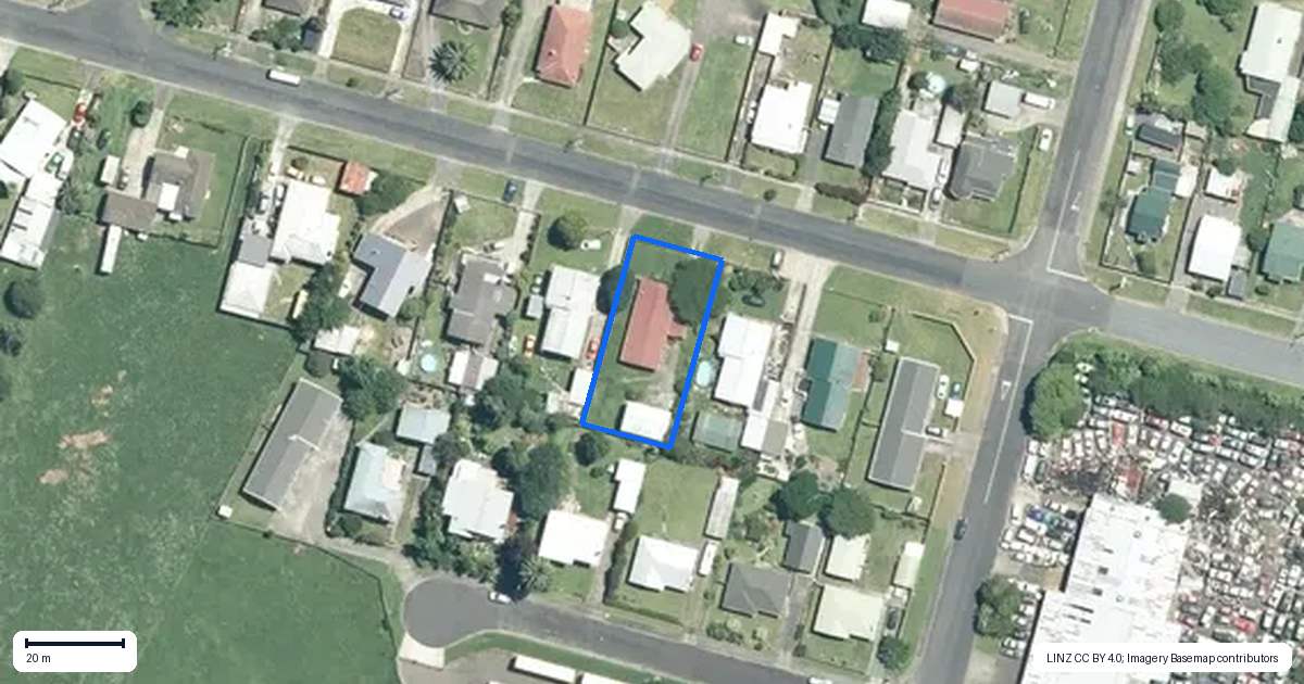 Property context map for 28 Junction Road, Paeroa