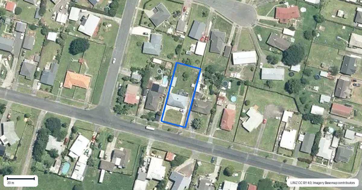 Property context map for 33 Junction Road, Paeroa